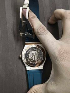 Hublot Watch - Stylish Timepiece