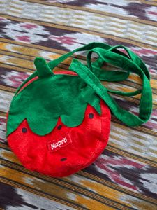 grab 4 cute mini hand bags of mother and child