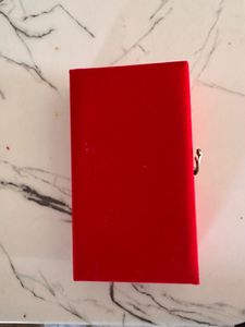 Red Velvet Gift Box With Bowls And Plate