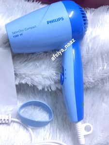 PHILIPS HP8142/00 1000 Watts Hair Dryer (Blue)