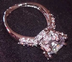 Sparkling Silver Ring