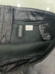 H&amp;M Women’s Skirt Leather