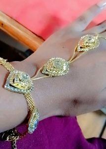 Elegant Hand Chain Bracelet