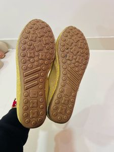 Golden Jutii