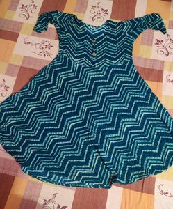 Beautiful Navy Blue Chevron Print Dress