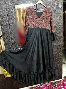 Elegant black gown🖤