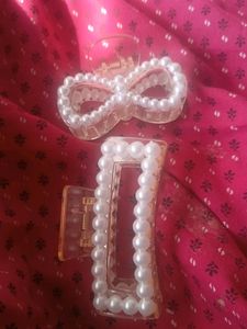 brand new korean claw clip with pearls..