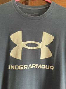 Under Armour Graphic Tee Size M