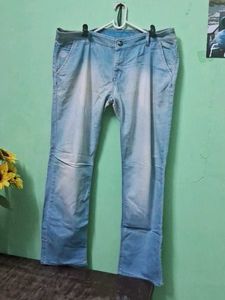 Light Wash Jeans