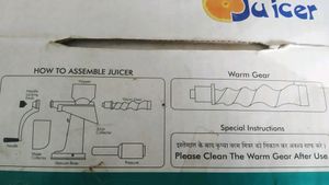 Fruit Juicer 🧃 With Box.