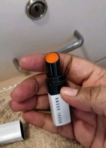 Bobbi Brown Lip Tint - Bare Melon