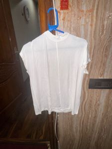 Plain White Neck Rise Top