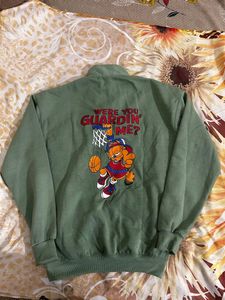 Stylish Green Pullover With Front And Back Design