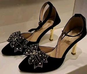 Black Bow Heels