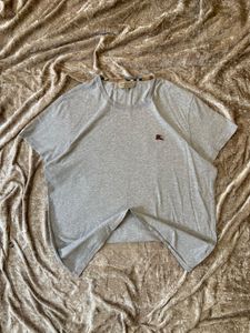 Burberry tshirt