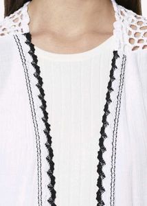 Women White And Black Longline Shrug
