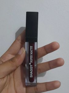 SHAGGY MAROON LIPSTICK