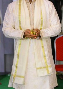Elegant Cream Embroidered Kurta