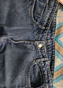 UNISEX STRAIGHT LEG JEANS