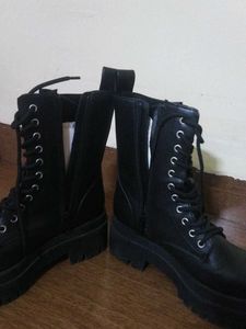 H&amp;M Black Platform Boots