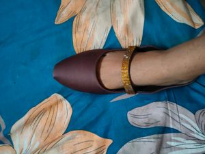 New Bellies Burgundy With Shimmer Details