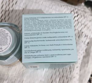 Estee Lauder day wear cream
