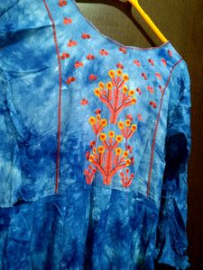 Blue Embroidery Kurti 🔷