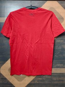 Under Armour Red T-Shirt