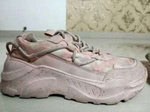 Super Asthetic Sneakers