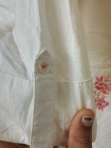 Floral Embroidered Kurta