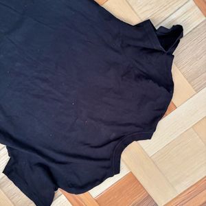V Neck Levis T Shirt