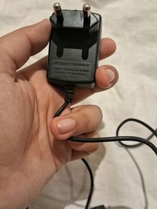 ♡Pin Charger 110-240V♡