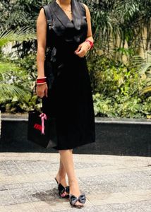 Elegant Black Dress