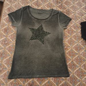 Sap Green Star Tee - faded effect stonewashed