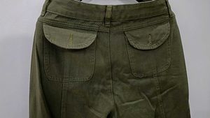 Lowest Price Drop💧 Y2K Olive Cargo Jeans