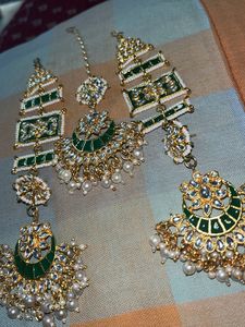 Tika and earrings sahara set 😍