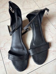 MFT Couture - size 38 Heels