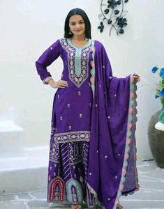 (L) Kashvi Sensational Women Sharara Set .