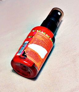 THE BODY SHOP STRAWBERRY SMOOTHING FACE MIST