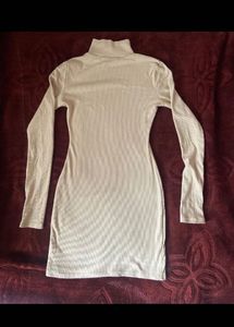 urbanic fitted bodycon dress with thumbhole
