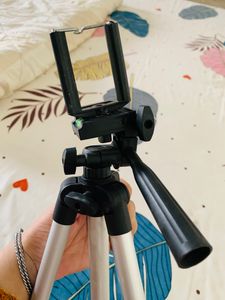 Adjustable Tripod