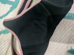 Black Crisscross Sports Bra