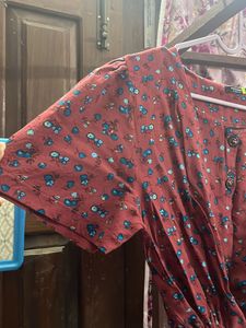 Floral Tie-Front Crop Top