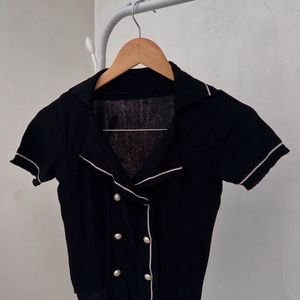 Black Pearl Button Crop Top