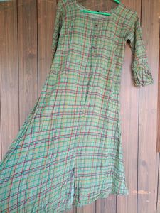 Women Kurta With Bell Sleeves