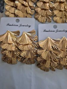 Gold Leaf Earrings