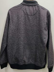 SWEATSHIRT WITH ZIP