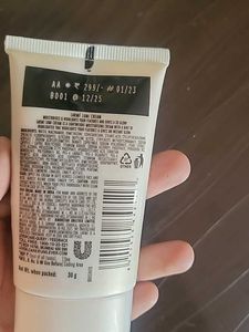 Lakme Lumi Cream Moisturizer With Highlighter