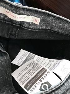 Grey Faded Jeans (Women&#39;s)