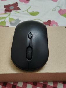 Wireless Mouse In good Condition With One Cell